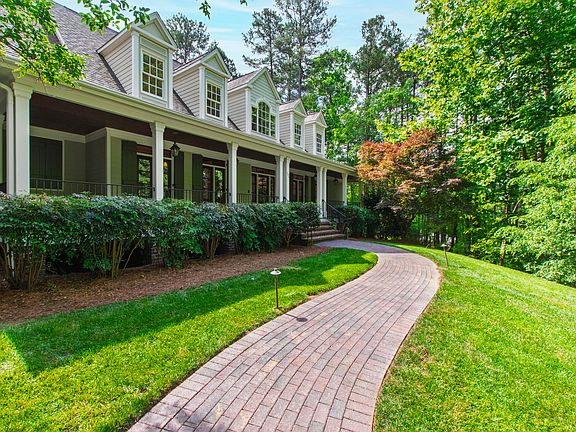 2nd image of 131 Lavinia Ln