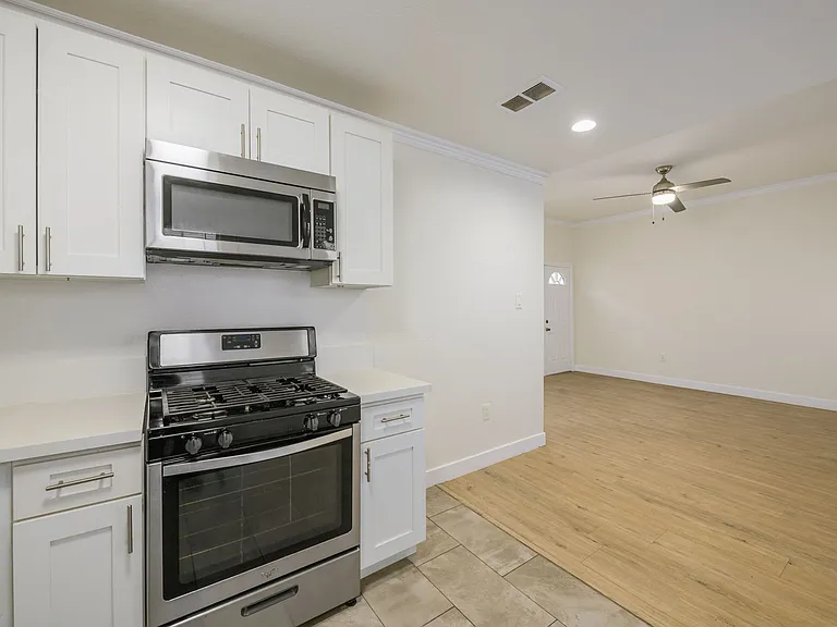 1234 N. Berendo — Photo 23