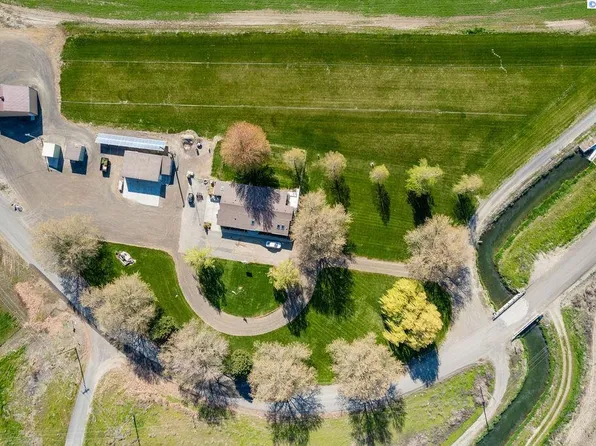 4921 Dogwood Rd, Pasco, WA 99301
