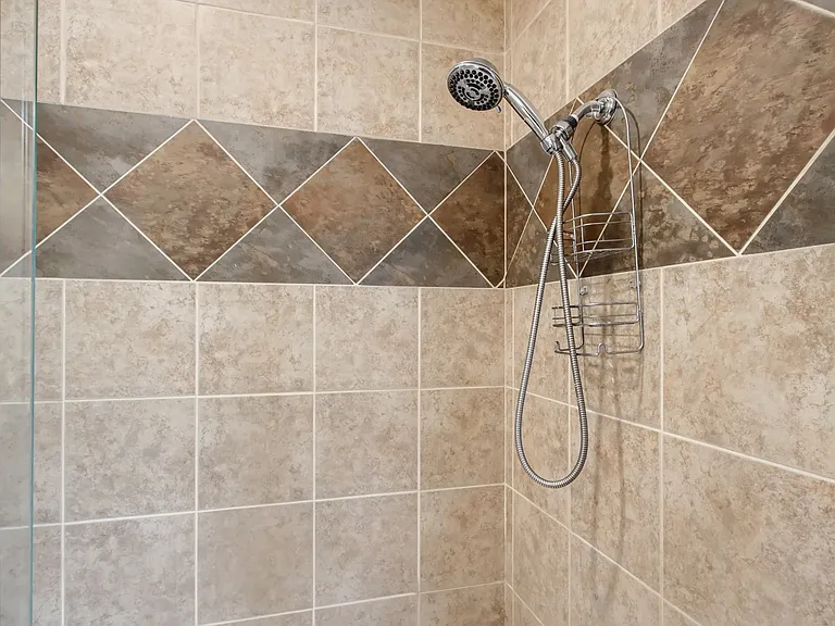 799 Martin Dr — Photo 19