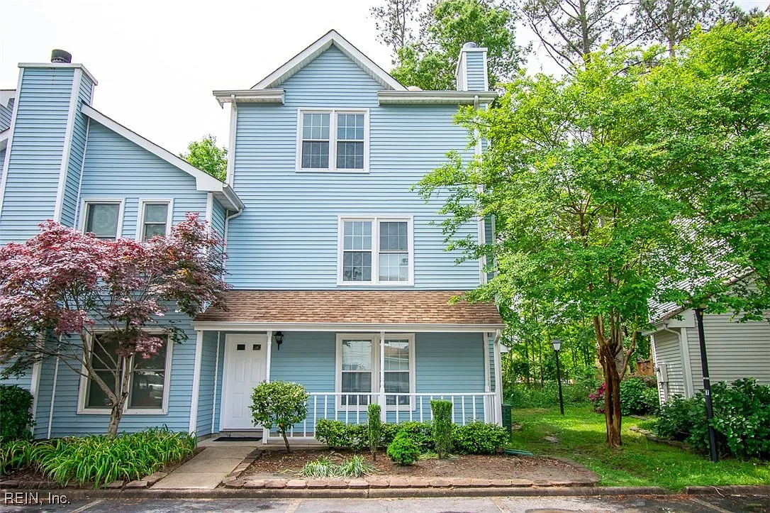 3 bed, 2.5 bath, 1760 sqft, $2,599 — Photo 1