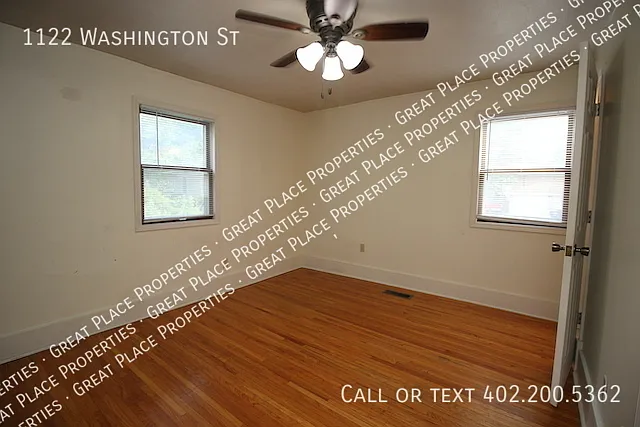 1122 Washington St — Photo 14