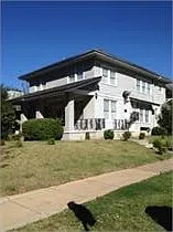 2600 N Robinson Ave #B