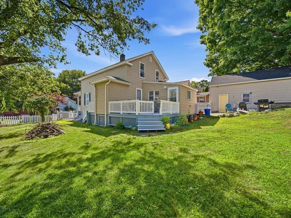 3 Smith Ave, Methuen, MA 01844