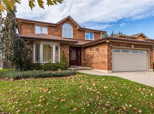 159 Valera Dr, Hamilton, ON L8E 4T1
