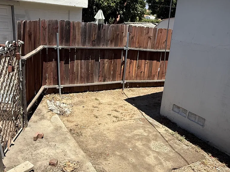 153 E Pasadena St — Photo 21
