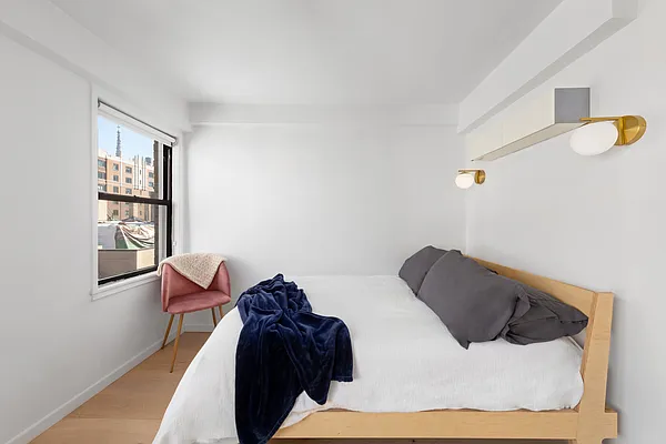 Sold by Douglas Elliman | media 10