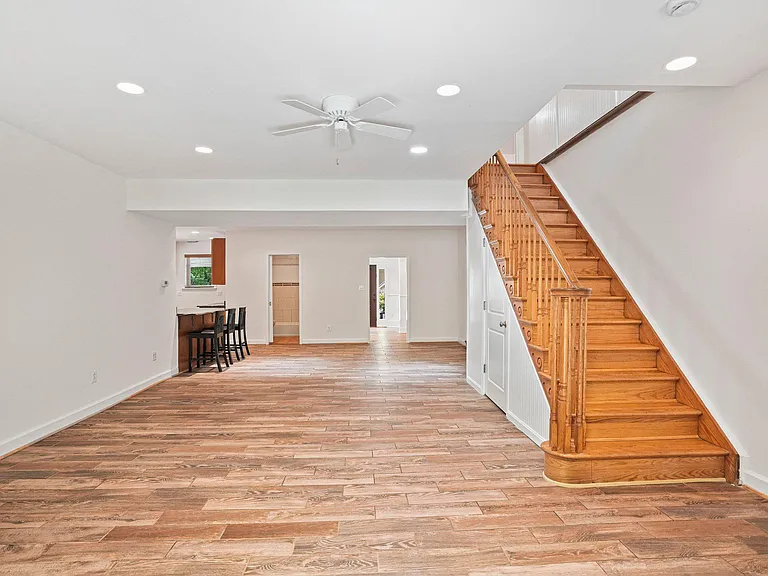 7712 Dolly Dr — Photo 15