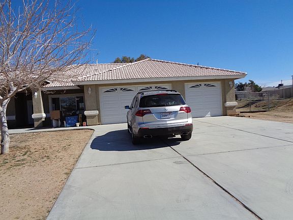 3rd image of 18253 Manzanita St