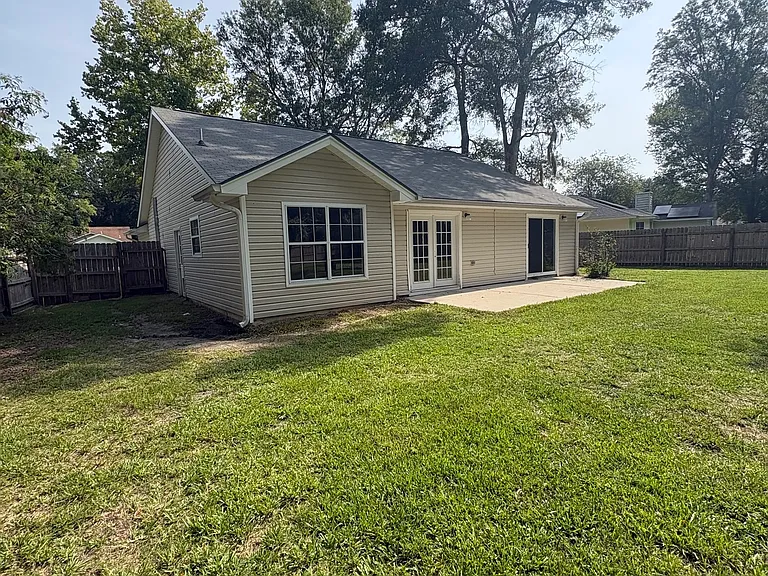 112 Boxwood Ct — Photo 15