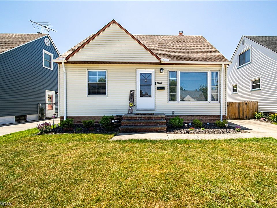 1st image of 2707 Stanfield Dr