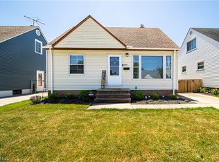 2707 Stanfield Dr, Parma, OH