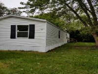 1st image of 4659 White Pine St