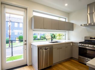 5135 E Burnside St #0, Portland, OR 97215