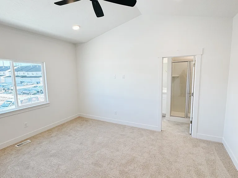 1587 N 1870 E — Photo 22