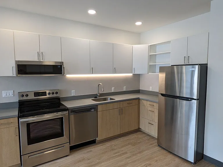 Lumen Residences — Photo 42