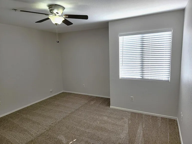 16033 N 25th St #114 — Photo 5