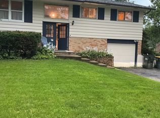 21W205 Coronet Rd, Lombard, IL 60148