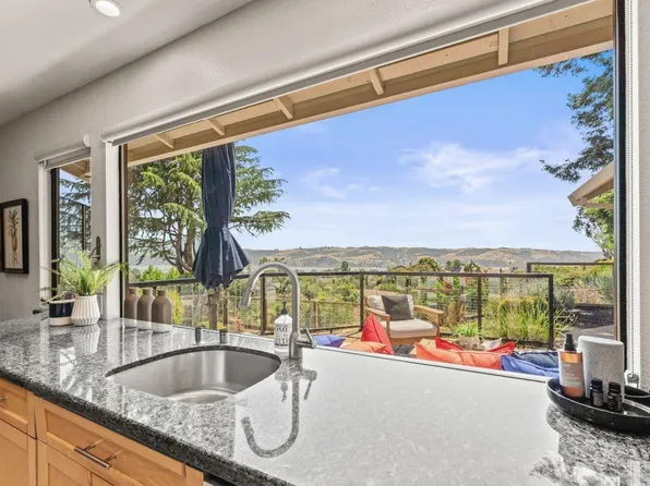 216 Chadwick Way, Benicia, CA 94510