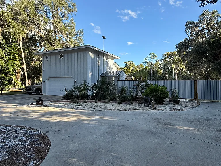 6209 Riverside Dr — Photo 40
