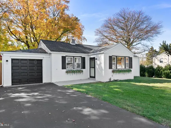 3236 W Mount Kirk Ave, Eagleville, PA 19403