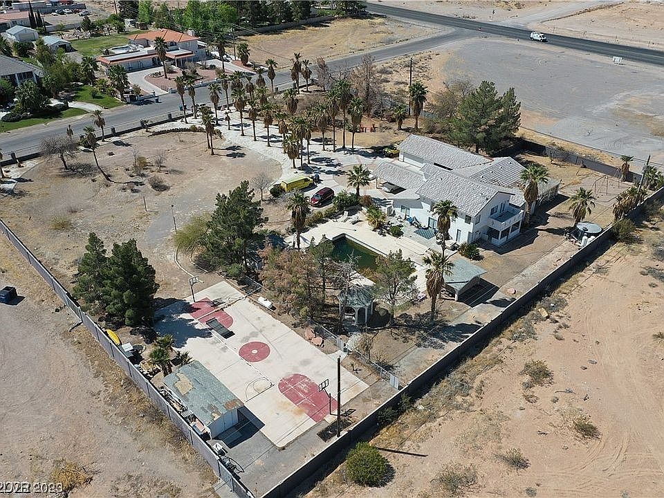 1st image of 6030 W Quail Ave