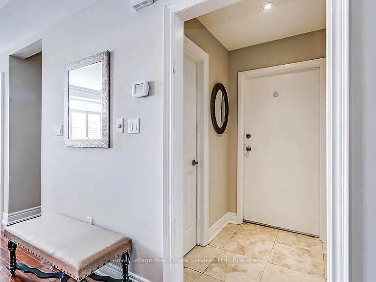104 Wilson St — Photo 2
