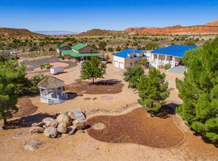 411 W Silver Reef Rd, Leeds, UT 84746