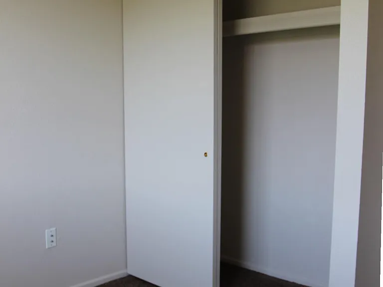 4563 W 18th Ln — Photo 14