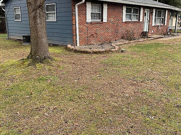 2nd image of 293 Valley Manor Ln