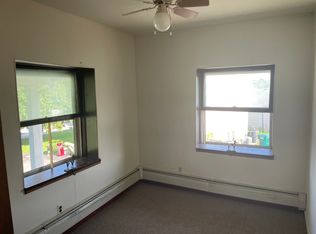 419 Lincoln Ave, Fox River Grove, IL 60021