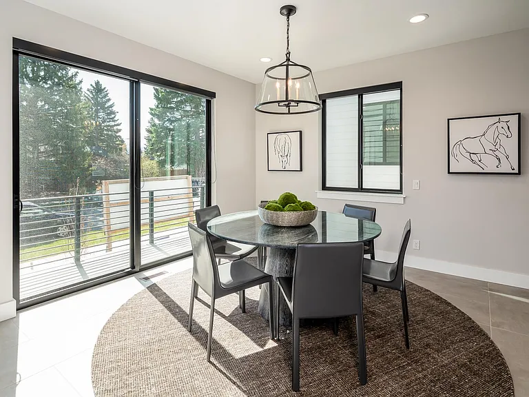 423 N Willson Ave — Photo 8