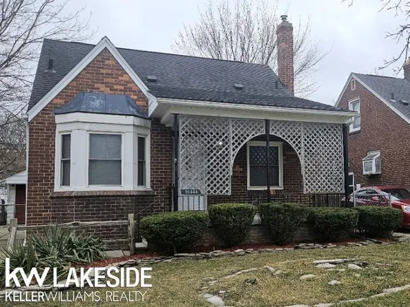 20444 Kenosha St, Harper Woods, MI 48225