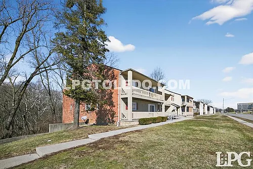 3348 Arlington Ave #10 Photo 1