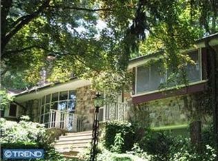 840 Thomas Rd, Lafayette Hill, PA 19444