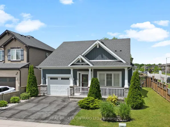 285 S Pelham Rd, Welland, ON L3C 0E6