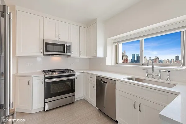 Rented by Rudin Management Company, Inc. | media 3