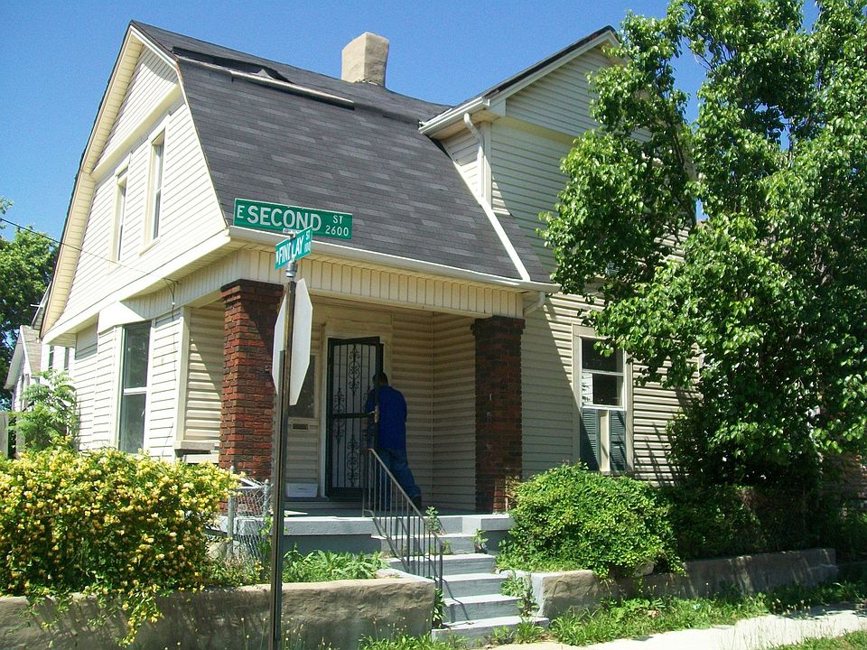 1st image of 2601 E 2nd St