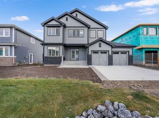 142 N Sunstone Way, Balzac, AB T4B5T5