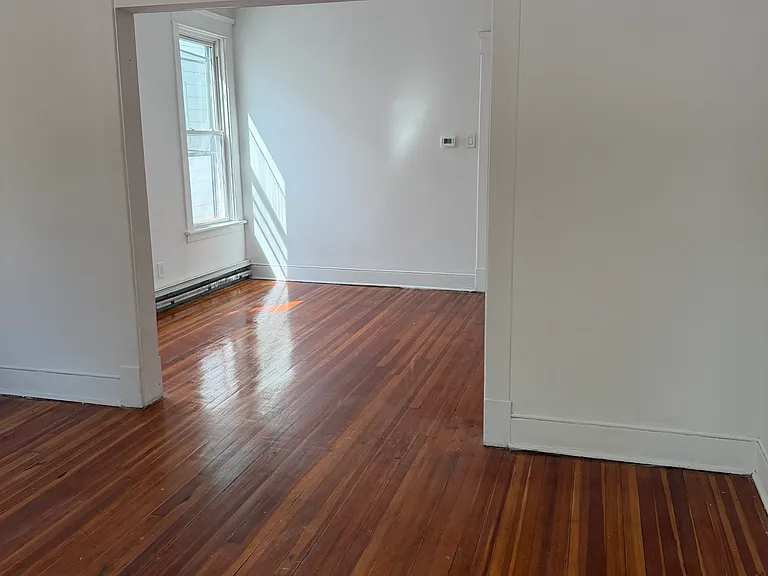 337 3rd St #2 — Photo 2