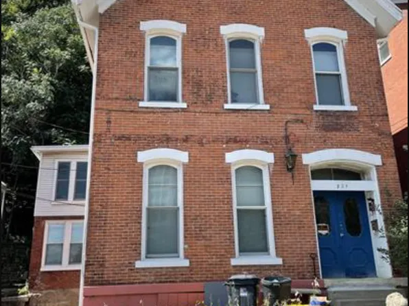 721 Bluff Street - 1, 721 Bluff St, Dubuque, IA 52001