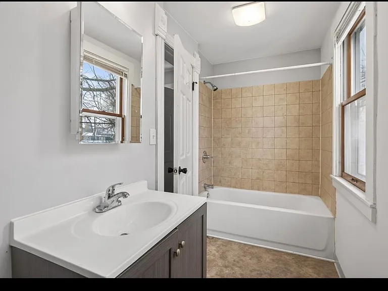 2428 11th Ave S #4 — Photo 14