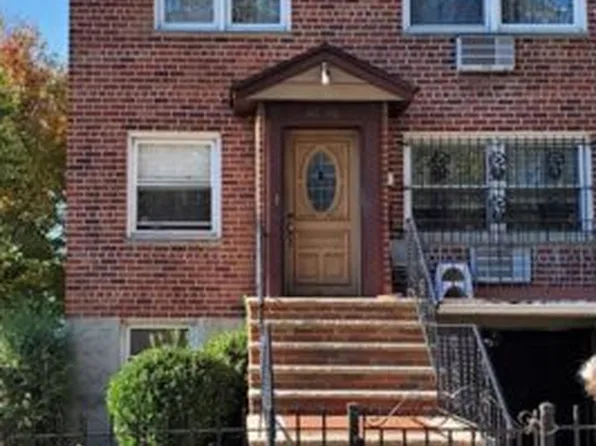 60-46 69th Pl, Maspeth, NY