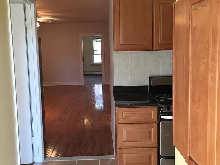 662 Orange St #3 — Photo 6