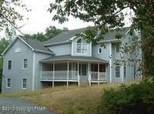 248 Tree Top Ter, Stroudsburg, PA 18360