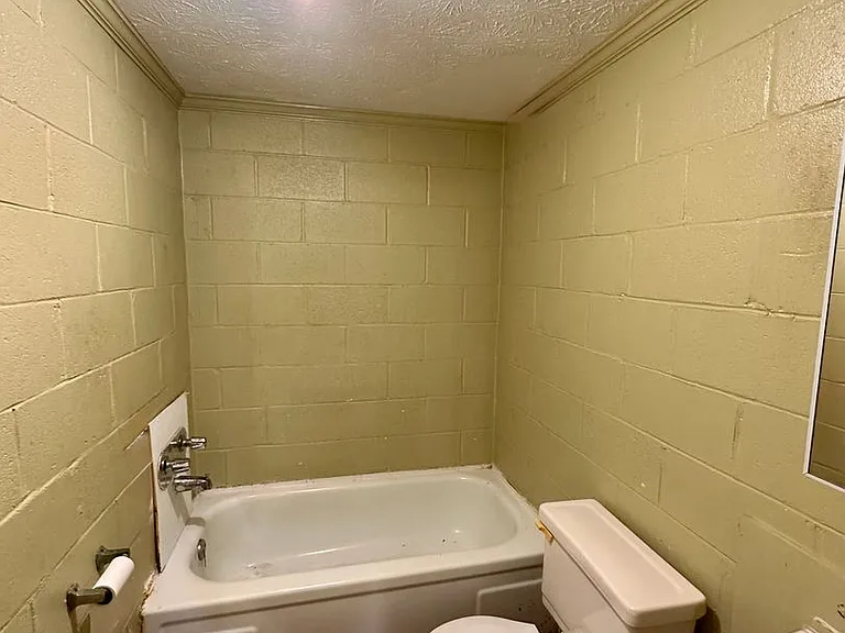 258 E Columbia Ave — Photo 6