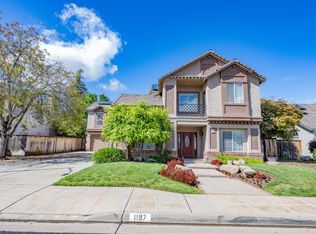 1197 Minarets Ave, Clovis, CA 93611