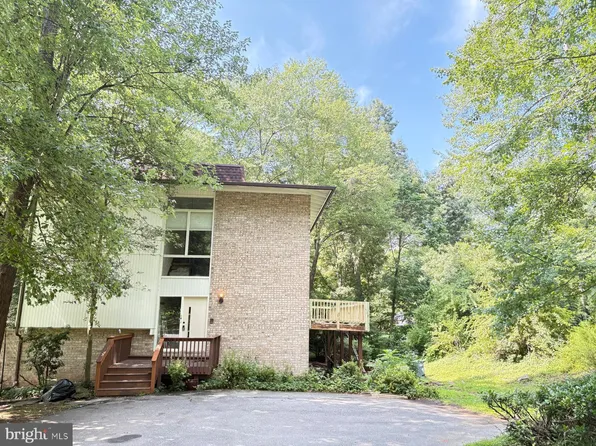10612 Crossing Creek Rd, Potomac, MD 20854