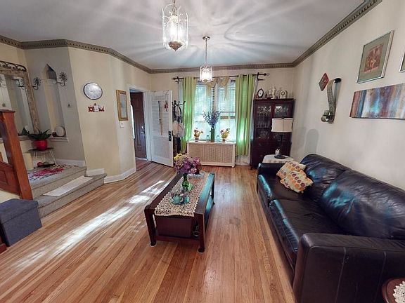 2nd image of 32-21 76th St