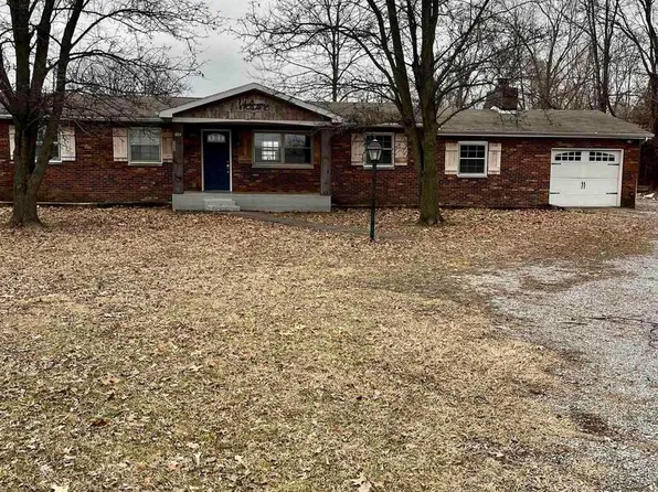 604 S Water St, Harrisburg, IL 62946